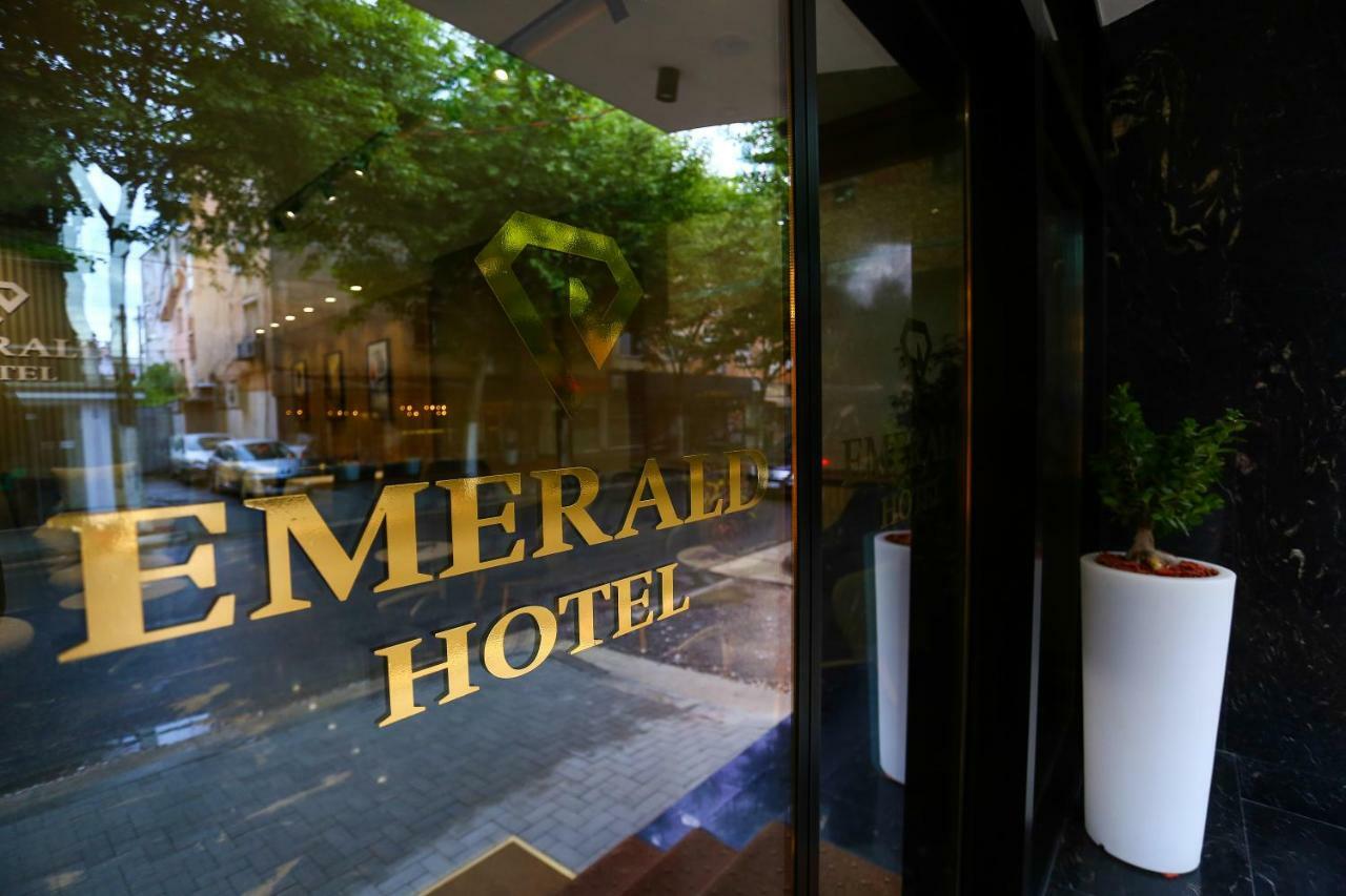 Emerald Boutique Hotel Tirana Esterno foto